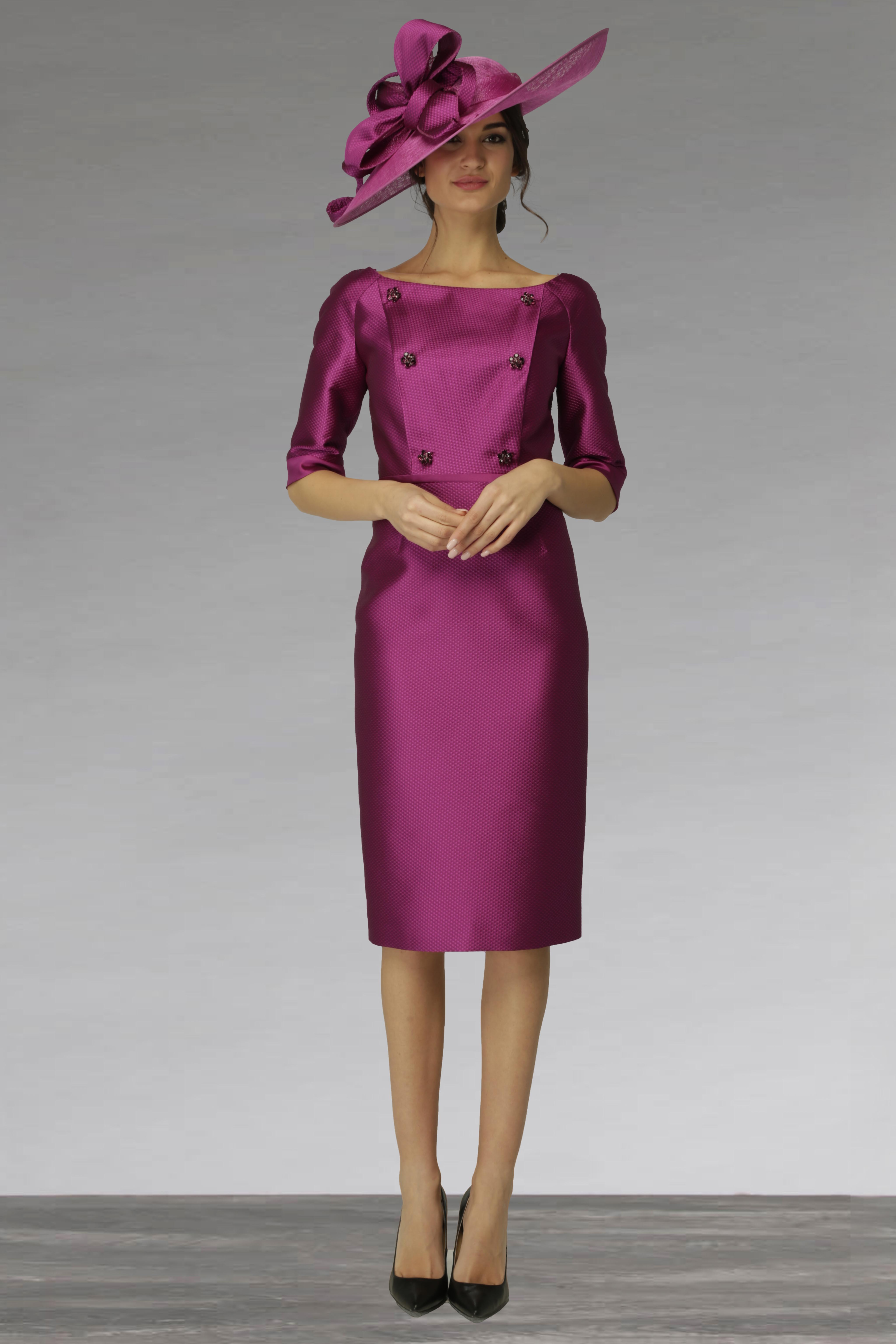 Short fitted dress with sleeves. 3247 size 12 (Copy) - Catherines of Partick