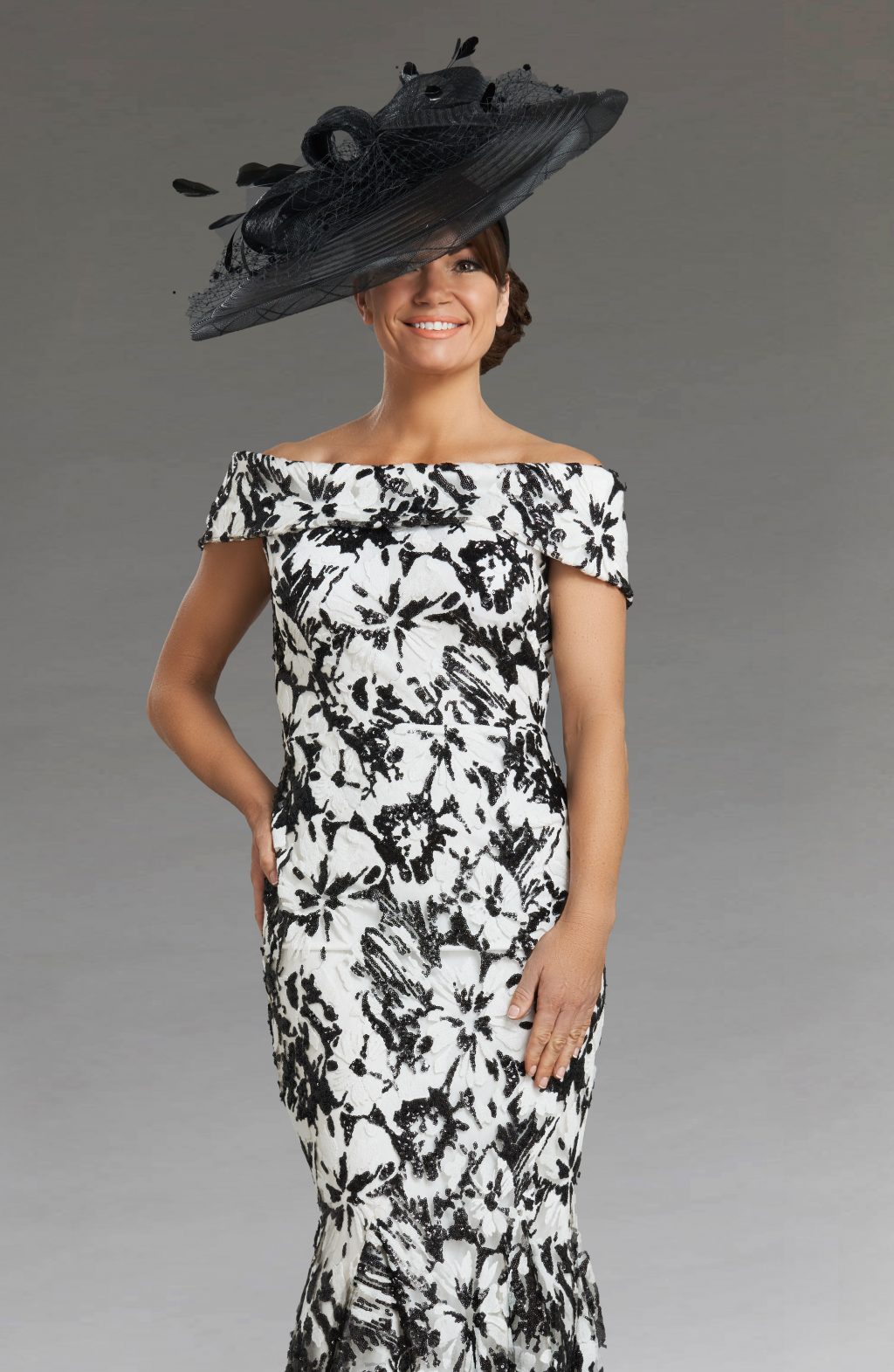 Short fitted bardot style dress.  6884