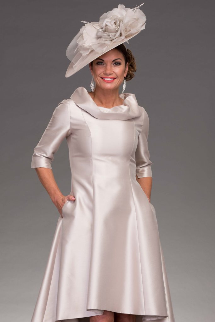 Short fitted dress with sleeves. IR4995 - Catherines of Partick