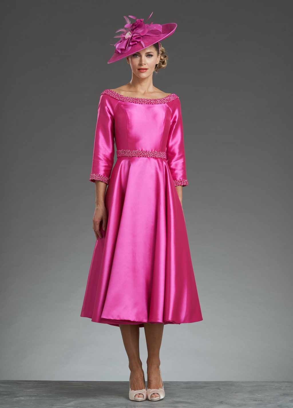 Short dress with pearl neckline and waistband with a full skirt HM84324 size 12 - Image 6