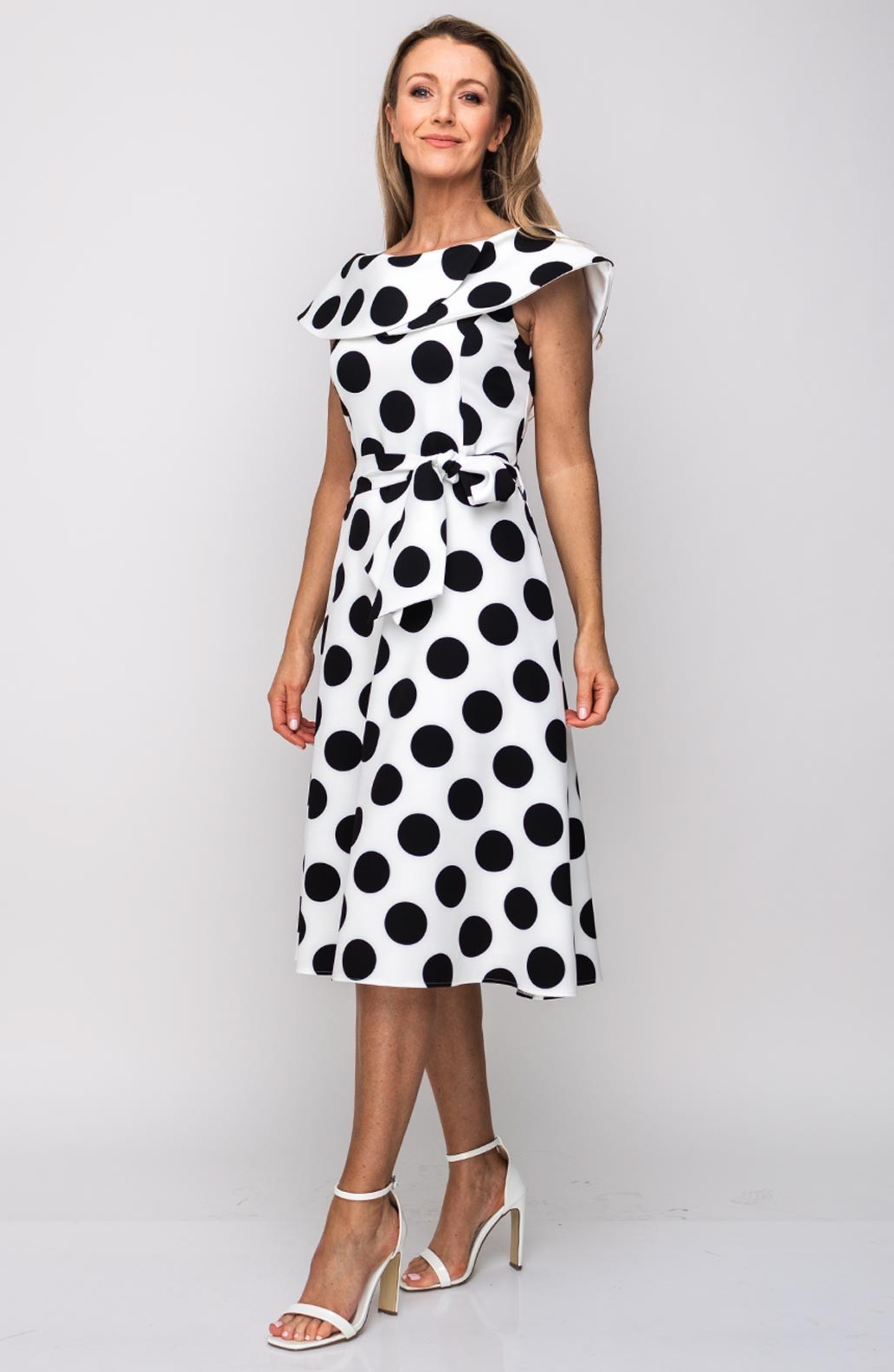 Short dress with belt detail. Nala - Catherines of Partick