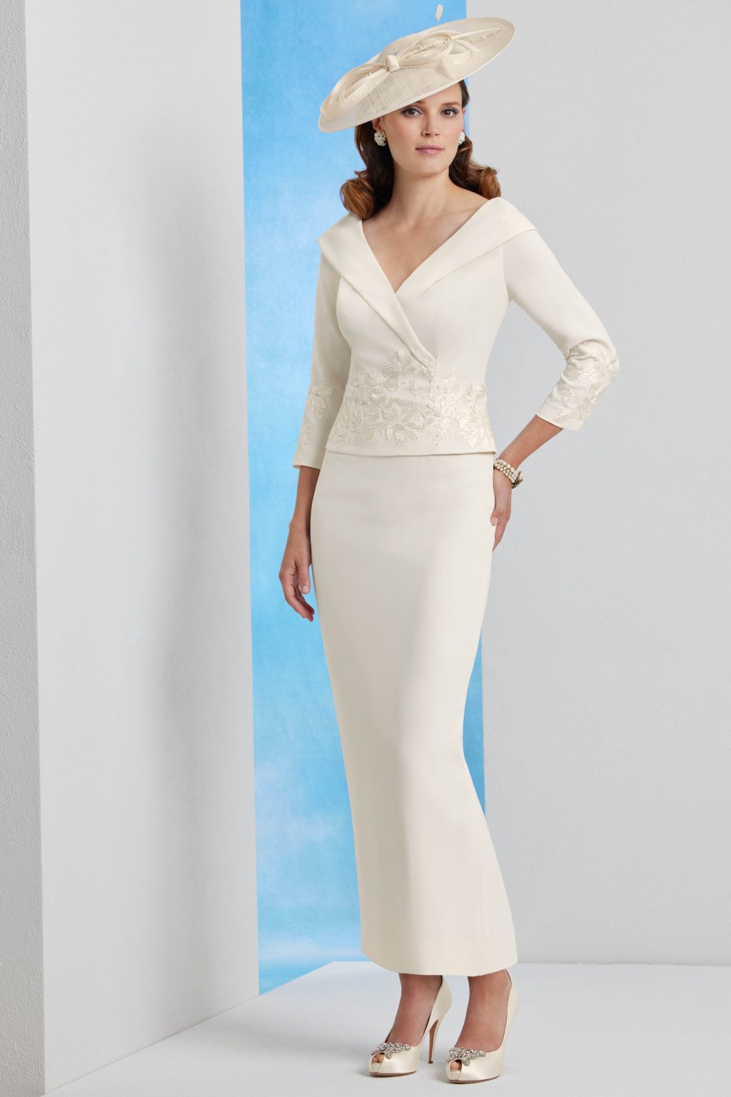 Long Dress With Wide Neck Collar.  28918 - Image 2