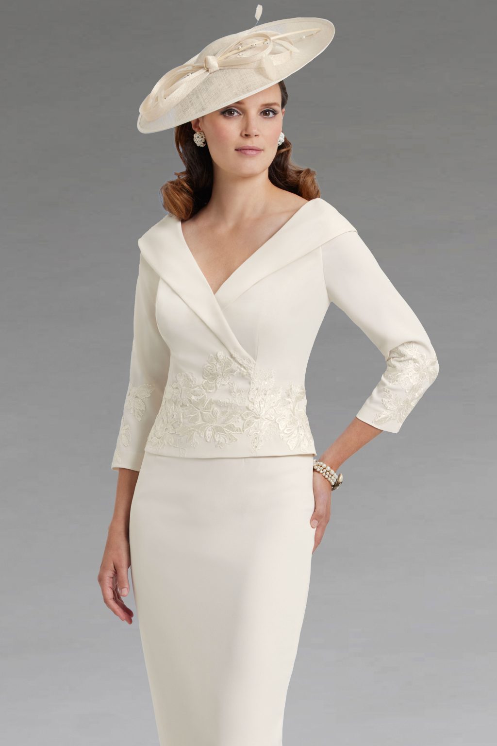Long Dress With Wide Neck Collar.  28918