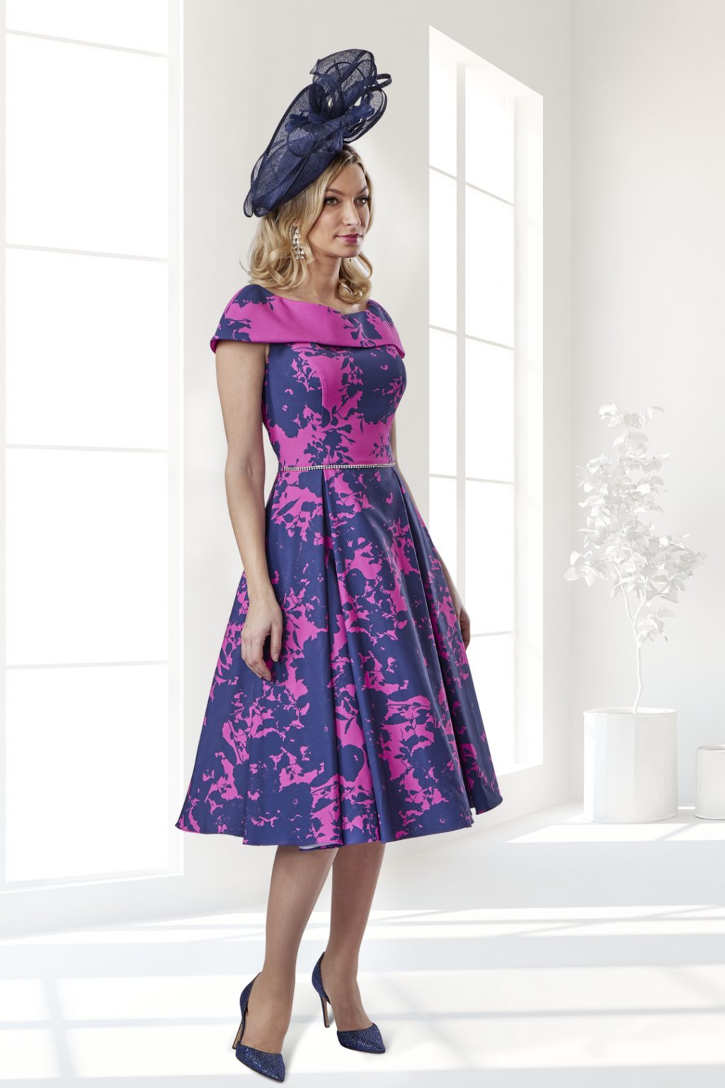 Two Tone Full Skirted Dress.  VO1875 - Image 2