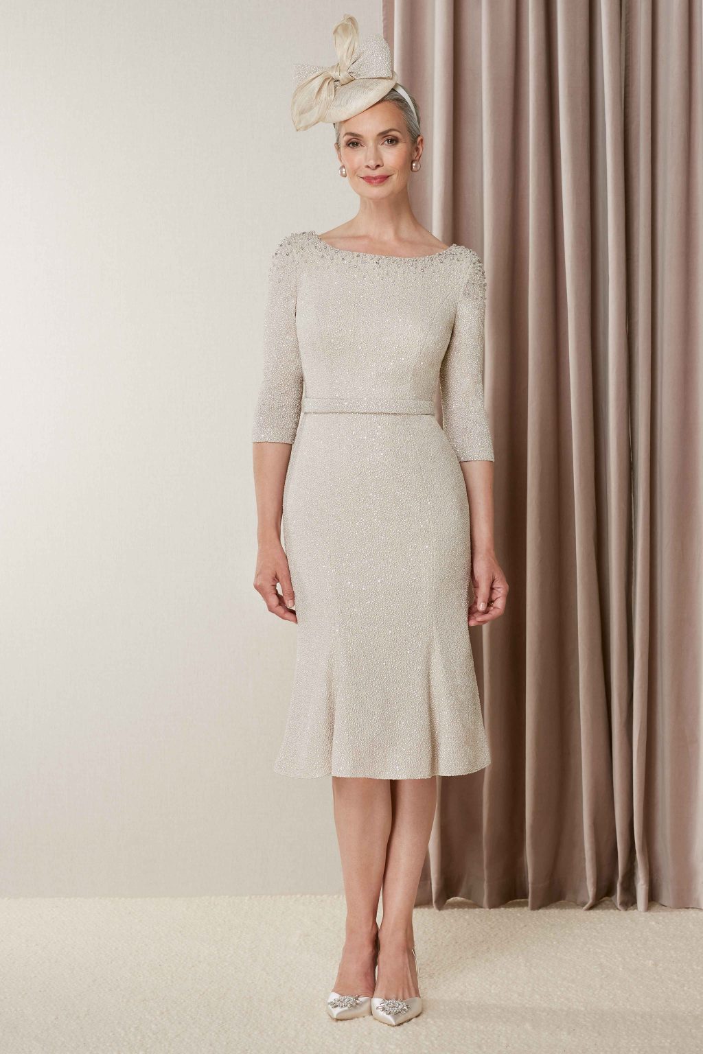 Short Fitted Dress with Fluted Hem and Sleeves. 72962 - Image 4