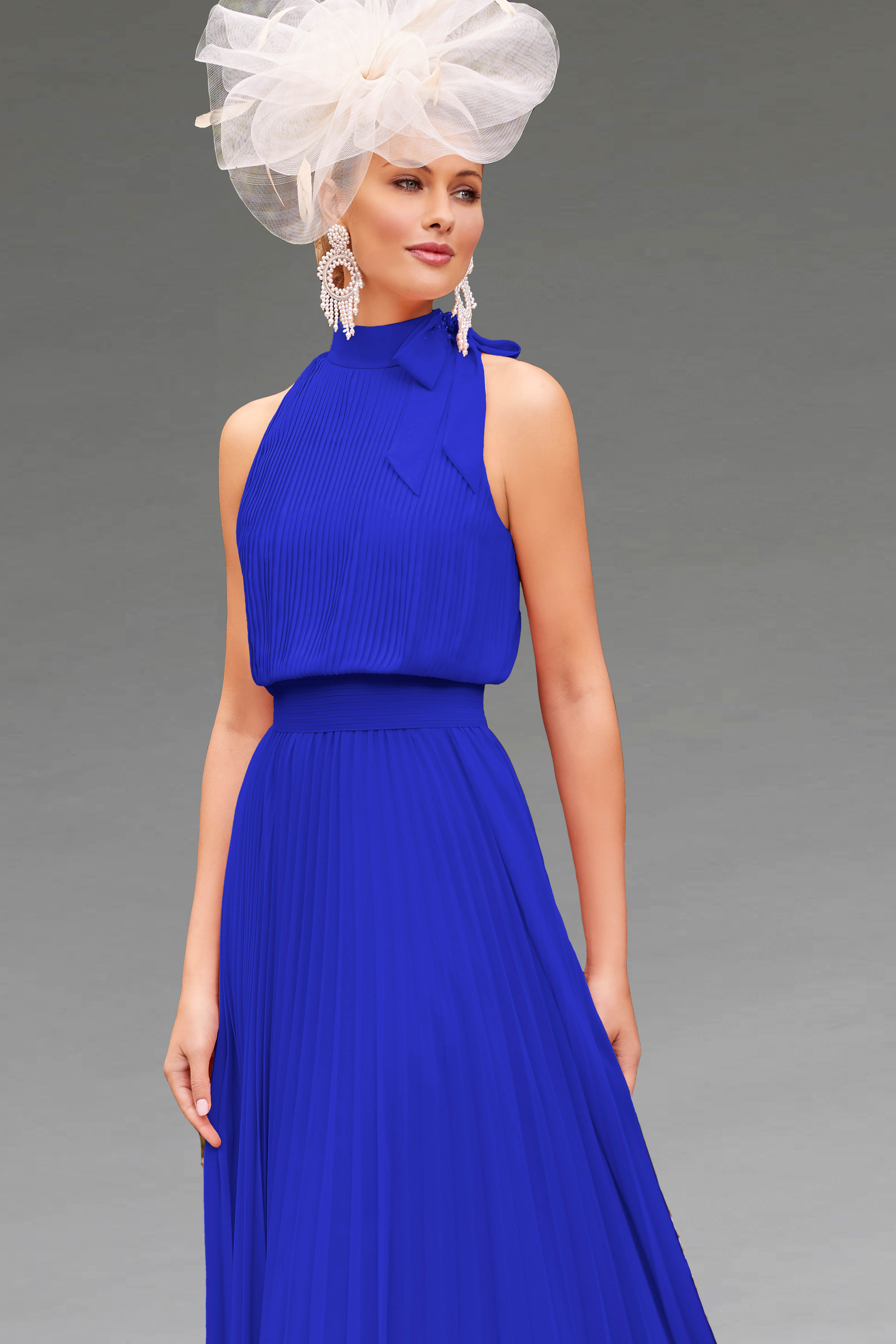 Full Length Chiffon Sleeveless Halterneck Dress. 70194a