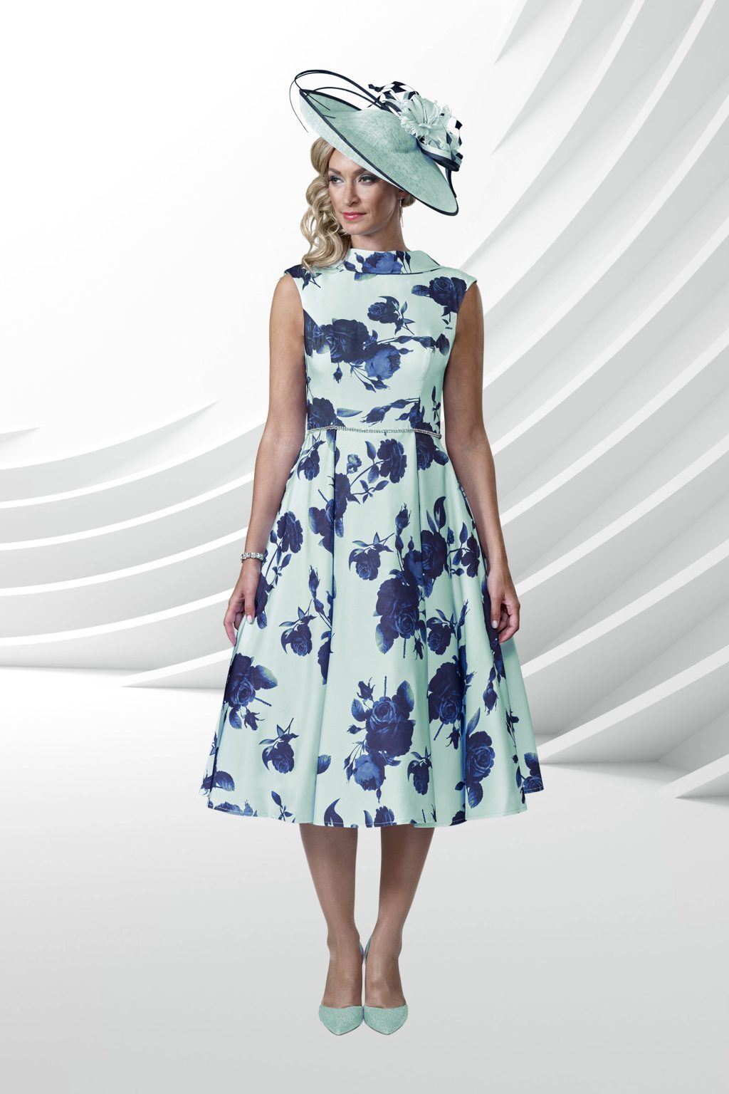 Sleeveless 50's Style Mid Length Dress. VO3580 - Image 2