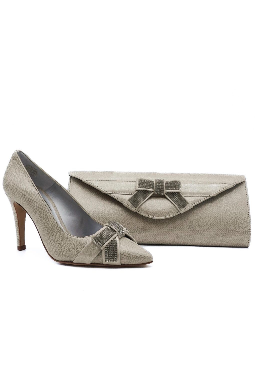 Mid Heel Shoe With Matching Bag.  GS22L