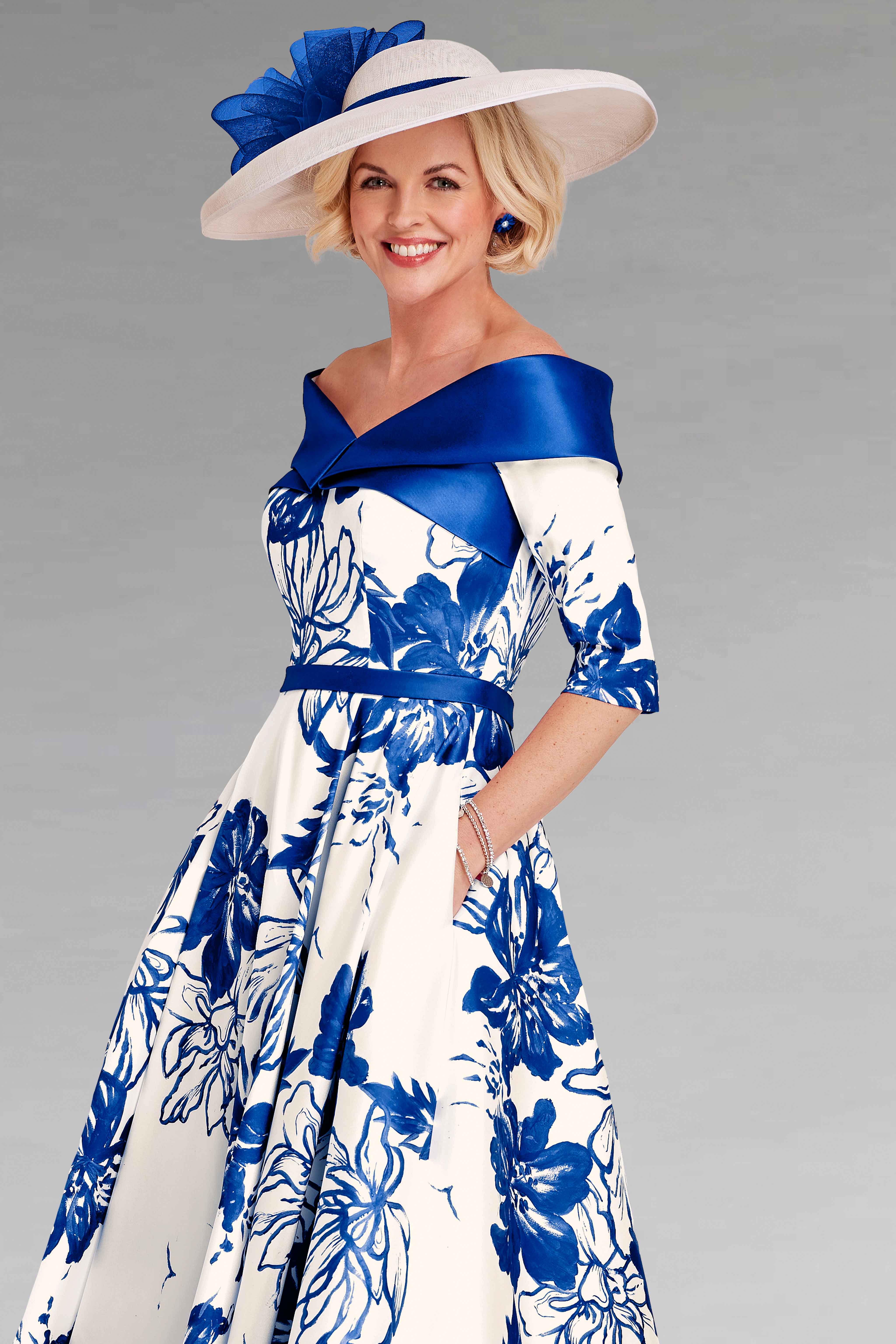 Dipped Hem Printed Dress With Sleeves. 66418 - Catherines of Partick