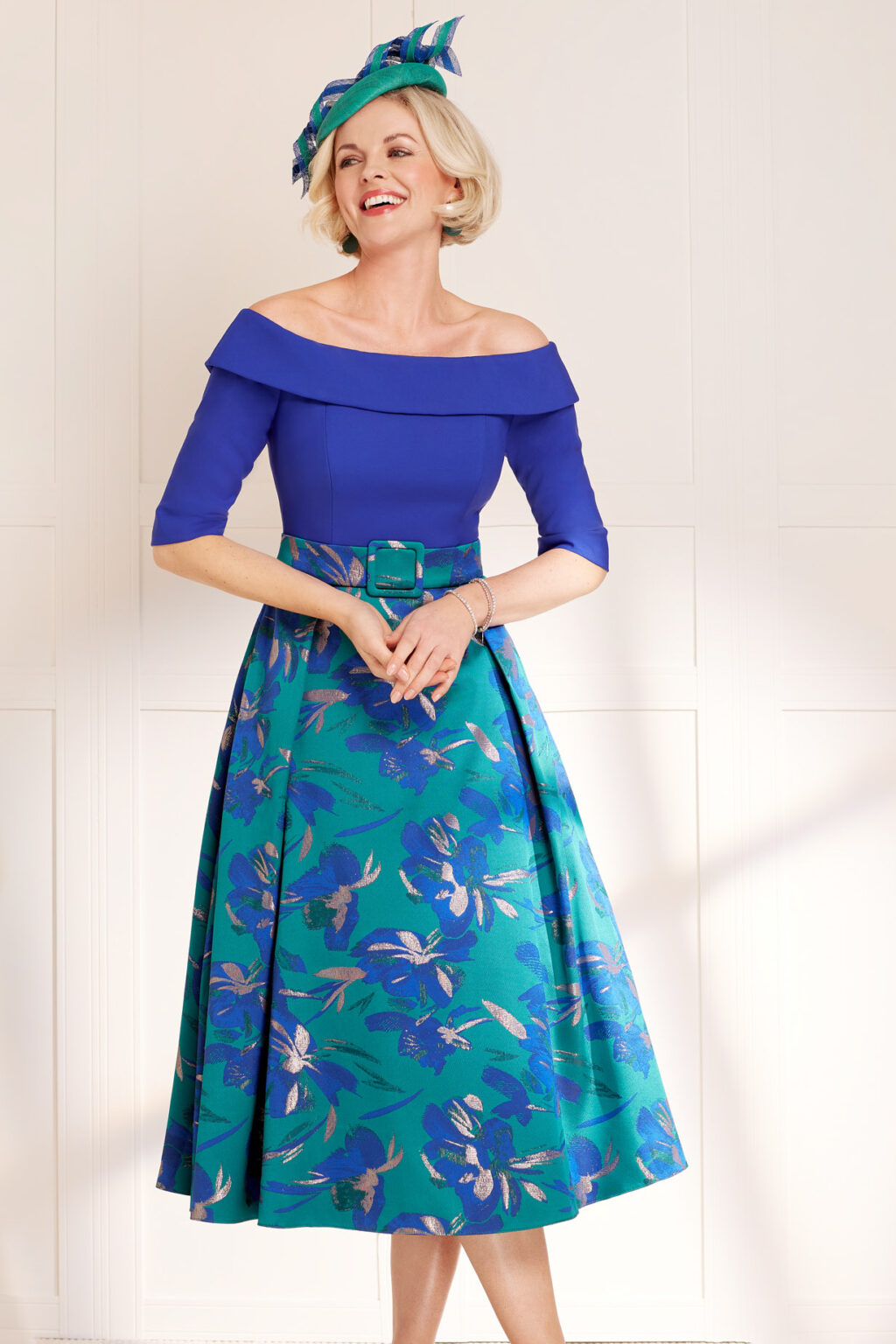 Mid Length Dress With Sleeves. 70916 - Image 2