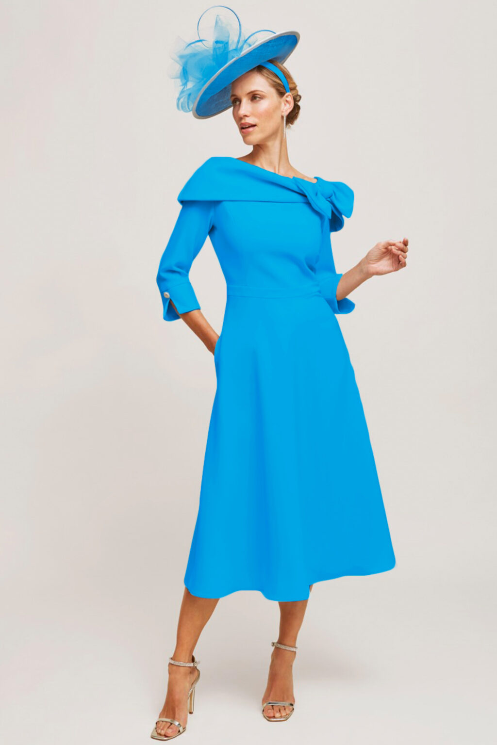Mid Length Dress With Full Skirt and Sleeves. Berna - Image 3
