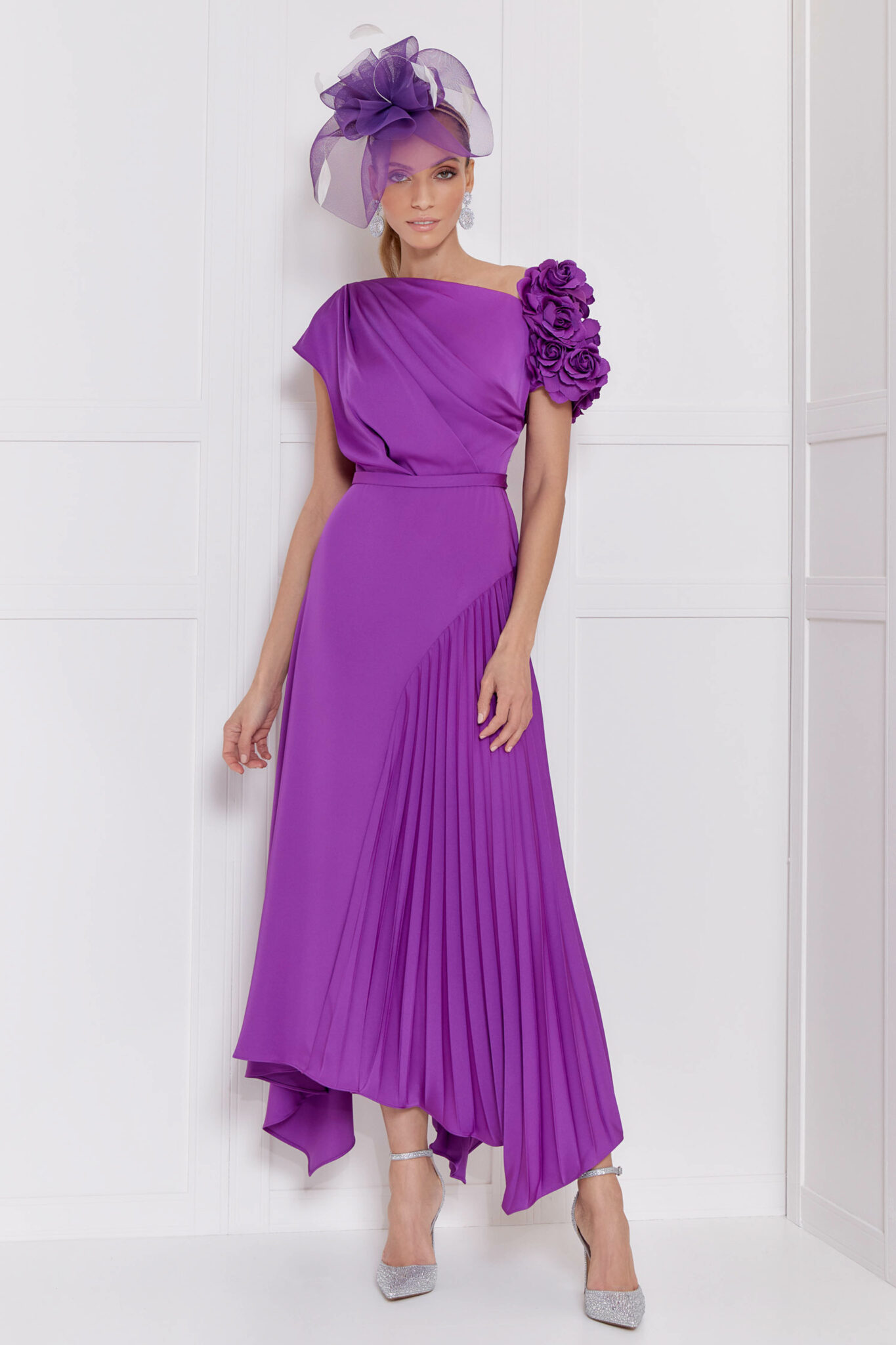Mid Length Dress With Pleated Detail. 66553A - Catherines of Partick