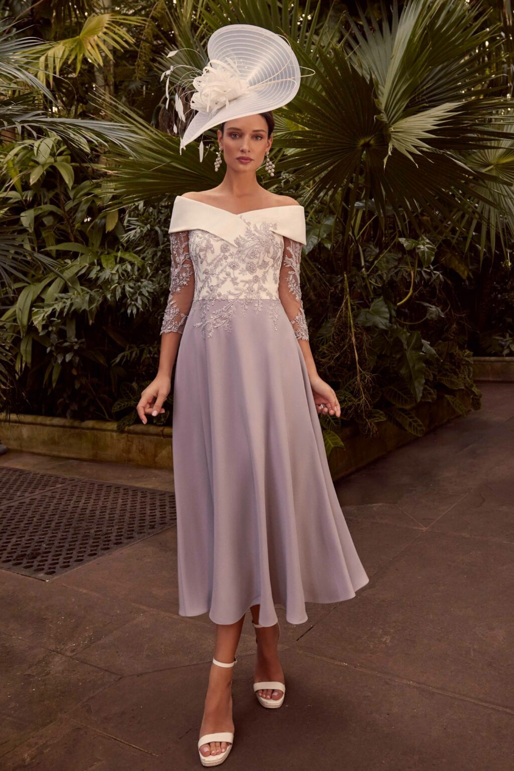 Mid Length Dress With Full Skirt. 992352 - Image 2