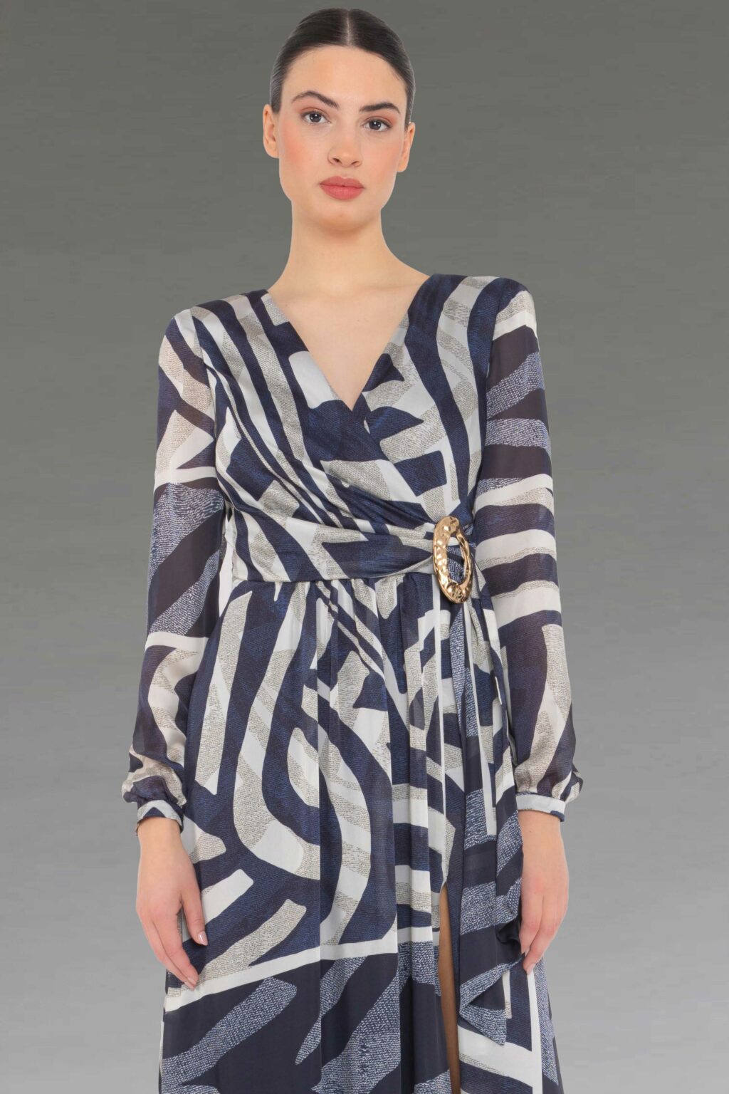 Full Length Dress With Sleeves. 52084