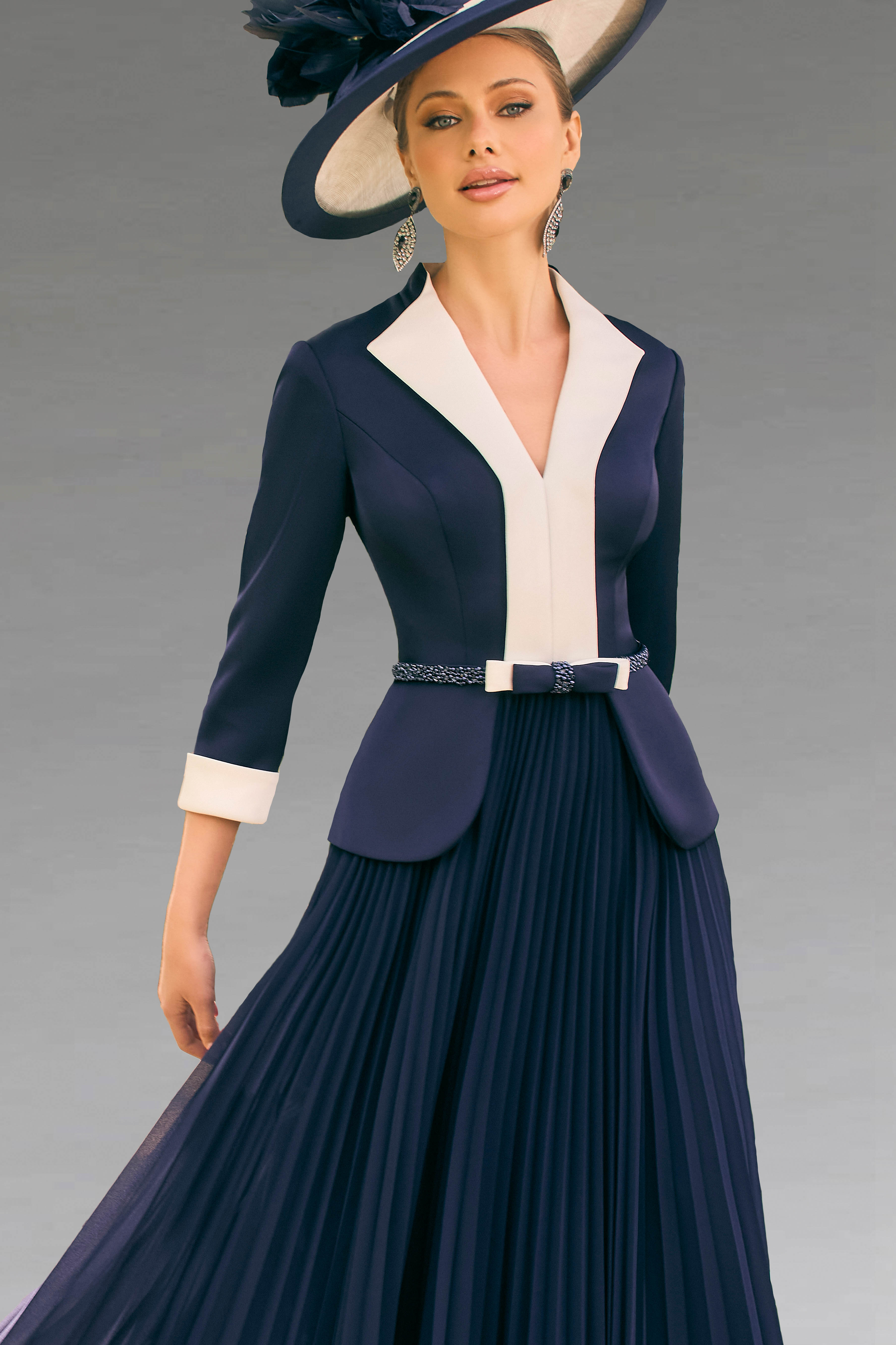 slim fit dress slacks Elegant Gown With Fitted Corset-Style Bodice And Flowing Maxi Skirt -