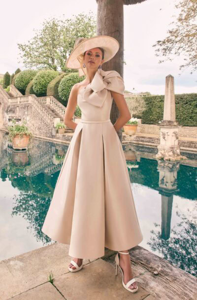 Stunning Designers of Special Occasion Outfits and Dresses Stunning Designers of Special Occasion Outfits and Dresses